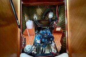 2000 Beneteau Oceanis 461 thumbnail 43
