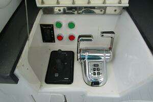 2005 Neptunus Enclosed Skylounge thumbnail 31