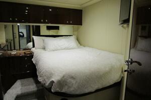 Mid Guest Cabin Inboard