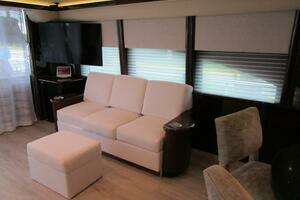 2005 Neptunus Enclosed Skylounge thumbnail 4