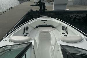 Live Life 27ft Monterey Yacht For Sale