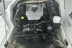 Live Life 27ft Monterey Yacht For Sale