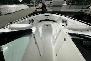 Live Life 27ft Monterey Yacht For Sale