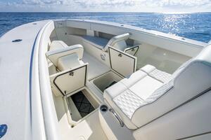 37ft SeaVee Yacht For Sale