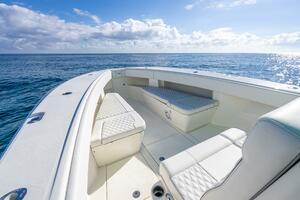 37ft SeaVee Yacht For Sale