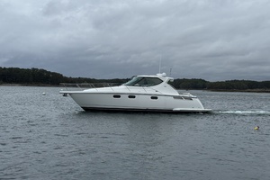 2008 Tiara Yachts 3900 Sovran thumbnail 4