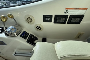 2008 Tiara Yachts 3900 Sovran thumbnail 26