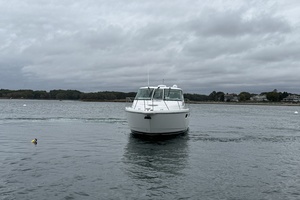 2008 Tiara Yachts 3900 Sovran thumbnail 9
