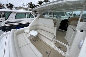 2008 Tiara Yachts 3900 Sovran thumbnail 95