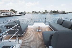 60ft Azimut Yacht For Sale