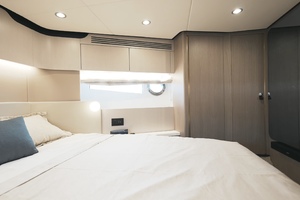 60ft Azimut Yacht For Sale