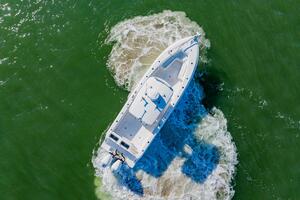 32ft Contender Yacht For Sale