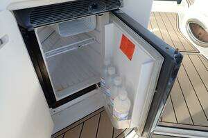2006 Sea Ray 340 Sundancer thumbnail 5
