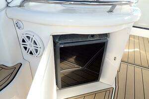 2006 Sea Ray 340 Sundancer thumbnail 4