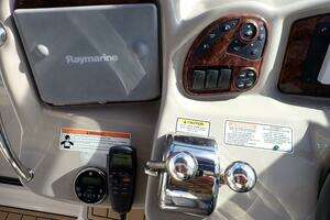 2006 Sea Ray 340 Sundancer thumbnail 15