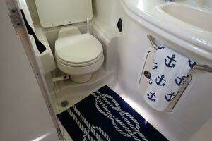 2006 Sea Ray 340 Sundancer thumbnail 27
