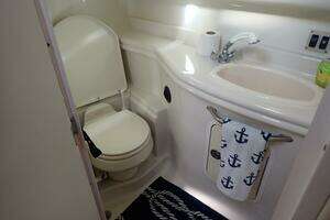 2006 Sea Ray 340 Sundancer thumbnail 25