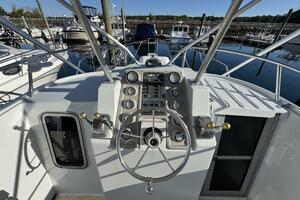 29ft Luhrs Yacht For Sale