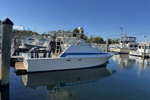29ft Luhrs Yacht For Sale