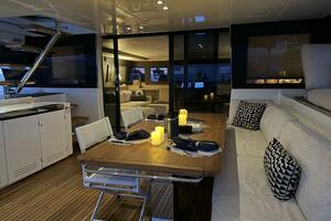 PALOMETA III Worth Avenue Yachts