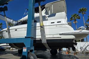 37ft Cruisers Yachts Yacht For Sale