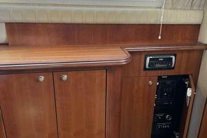 37ft Cruisers Yachts Yacht For Sale