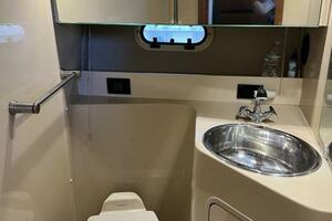 37ft Cruisers Yachts Yacht For Sale