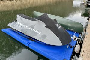 11ft Yamaha WaveRunner Yacht For Sale