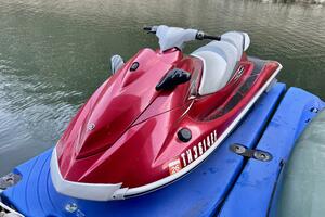 11ft Yamaha WaveRunner Yacht For Sale