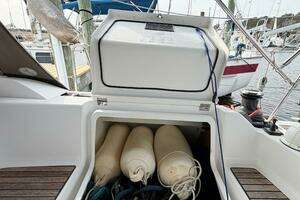 2013 Jeanneau Sun Odyssey 409 thumbnail 20