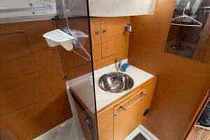 2013 Jeanneau Sun Odyssey 409 thumbnail 67