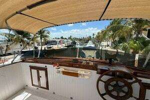 1977 Marine Trader 40 Double Cabin thumbnail 8