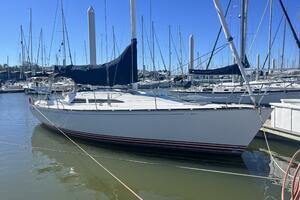 Amie 36ft C amp C Yacht For Sale