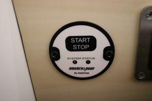 38ft Intermarine Yacht For Sale