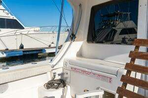 2004 Luhrs Convertible thumbnail 13