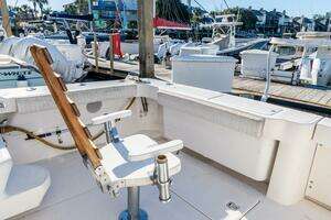2004 Luhrs Convertible thumbnail 15