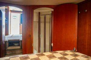 2004 Luhrs Convertible thumbnail 33