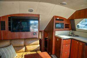 2004 Luhrs Convertible thumbnail 27