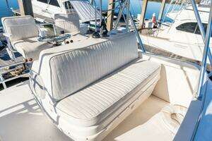2004 Luhrs Convertible thumbnail 20