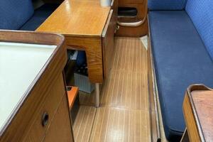 Zeiggy 35ft Beneteau Yacht For Sale