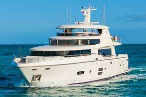 2017 Johnson 93 Flybridge thumbnail 123