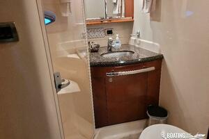 54FT (16.69M) SEA RAY