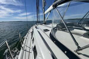 Peregrine  49ft Hunter Yacht For Sale