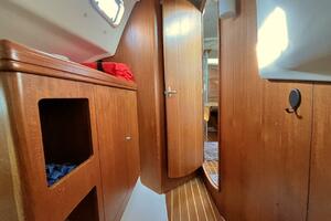 KITCAT 32ft Hunter Yacht For Sale