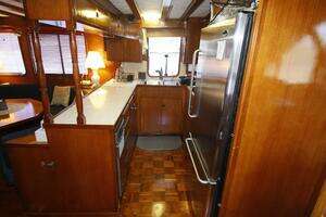 1982 DeFever 52 Offshore Cruiser thumbnail 16