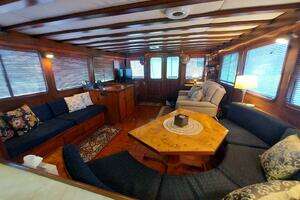 1982 DeFever 52 Offshore Cruiser thumbnail 41