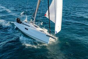 30ft Beneteau Yacht For Sale