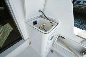 1997 Ocean 48 Convertible thumbnail 43