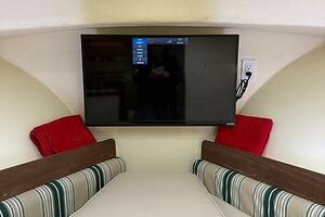 Rhode Waves 27ft Islander Yacht For Sale