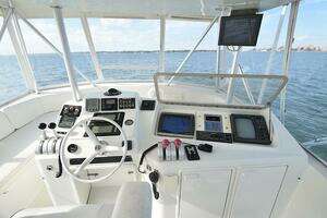 2000 Ocean Yachts 48 Convertible thumbnail 39